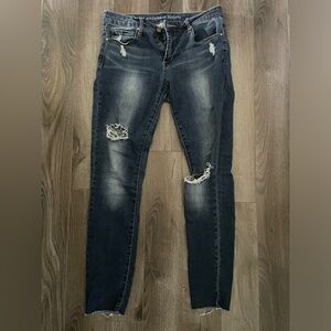 Articles of Society distressed jeans size 28